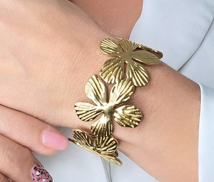FLOWER BRACELET